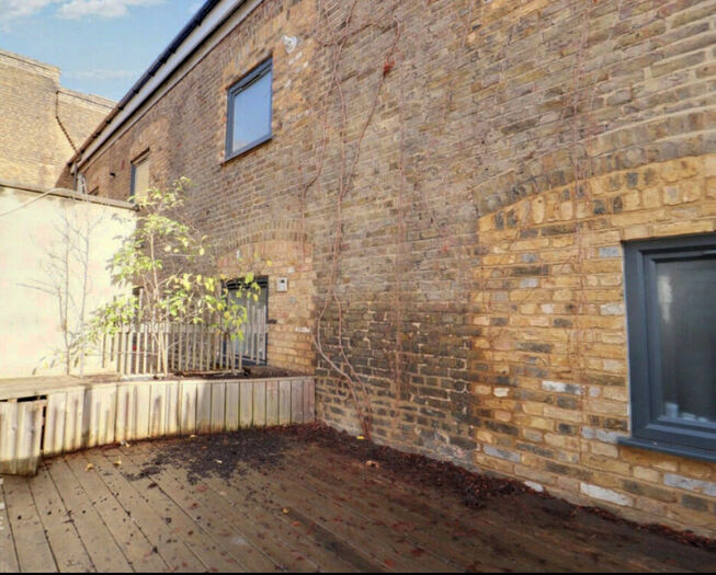 1 Bedroom Apartment To Rent In High Road, Leytonstone, London, E11