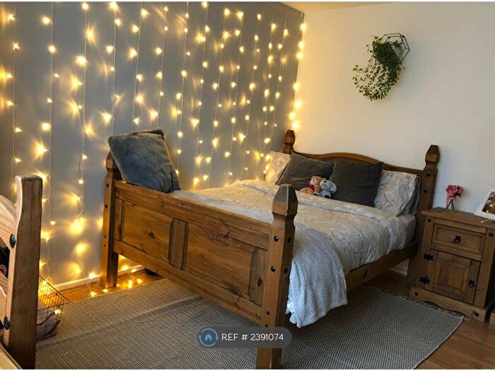 3 Bedroom End Of Terrace House To Rent In Abbotsford Drive, Nottingham, NG3