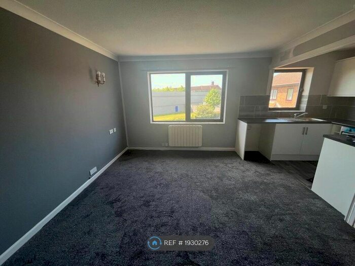 1 Bedroom Flat To Rent In Homenene House, Bushfield, Orton Goldhay, PE2