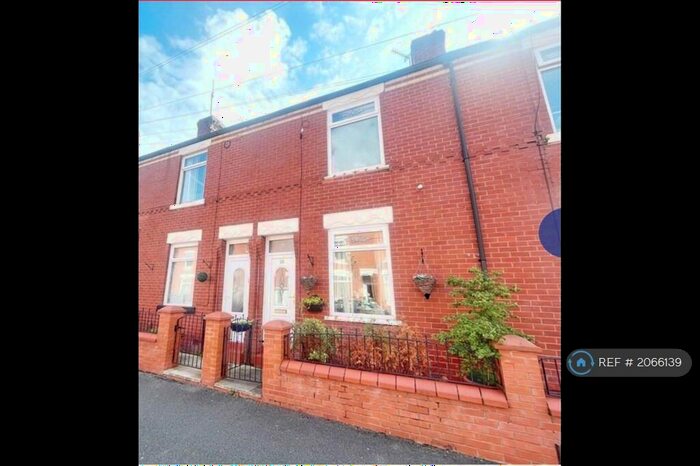 4 Bedroom Terraced House To Rent In Cobden Street, Manchester, M9