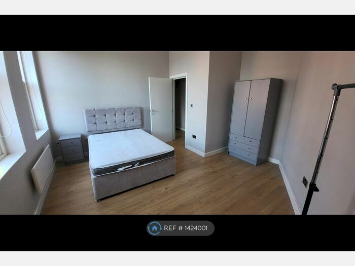 2 Bedroom Flat To Rent In Berry Street, Liverpool, L1