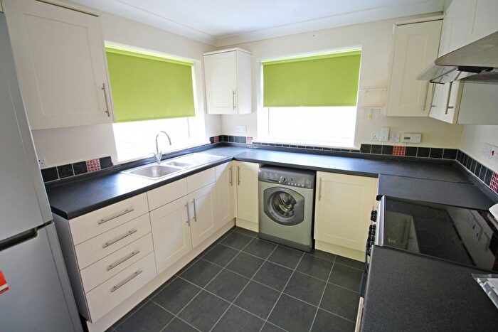 4 Bedroom End Terrace House To Rent In Park Lane, Middlesex, TW5