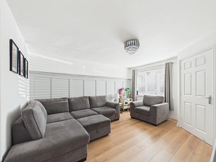 3 Bedroom Semi Detached House For Sale In Bronte Way, South Shields, NE34