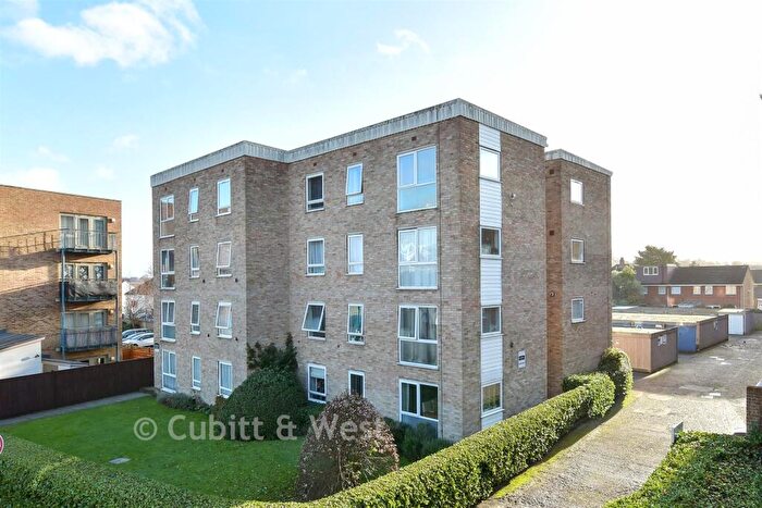 2 Bedroom Flat For Sale In Sydney Road, Sutton, Surrey, SM1