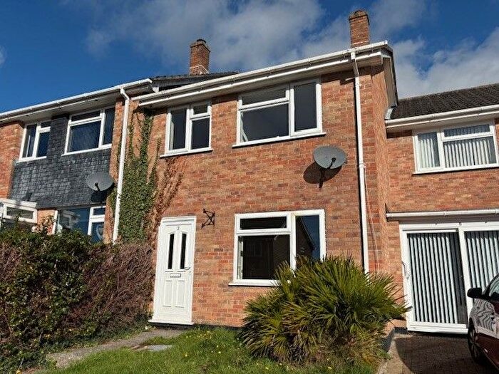 3 Bedroom Terraced House To Rent In Chyandor Close, Par, PL24