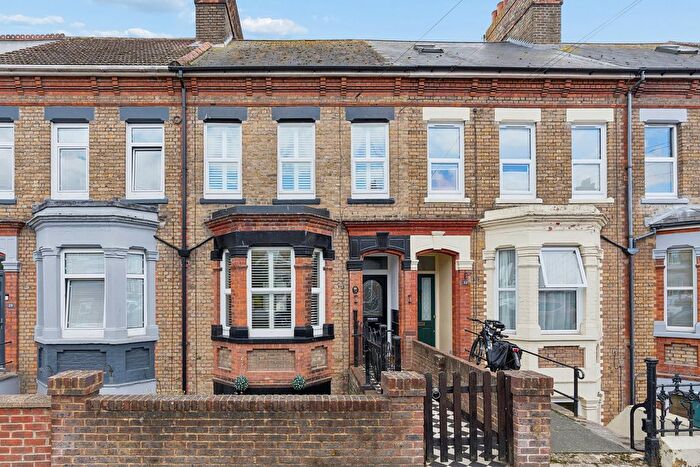 3 Bedroom Terraced House For Sale In Heathfield Avenue, Dover, CT16