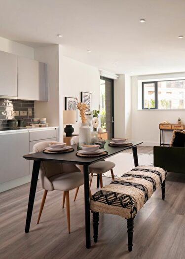 2 Bedroom Flat For Sale In The Crescent Collection, Greenwich, SE10