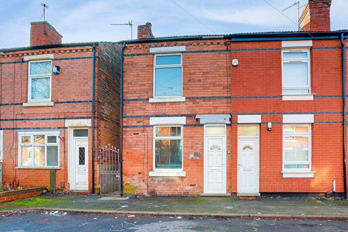 2 Bedroom End Terrace House For Sale In Bradbury Street, Nottingham, NG2
