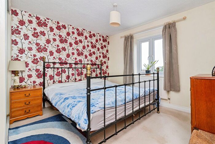 3 Bedroom End Of Terrace House For Sale In Mariners Way, Paignton, TQ3