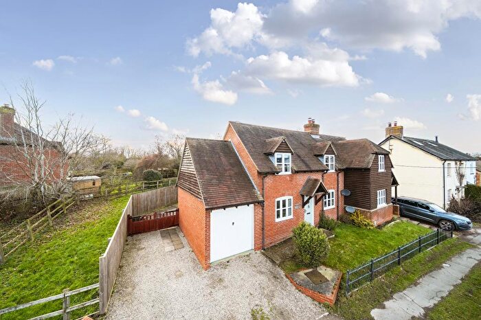 3 Bedroom Semi-Detached House For Sale In Shepherds Crook, Grendon Underwood, HP18