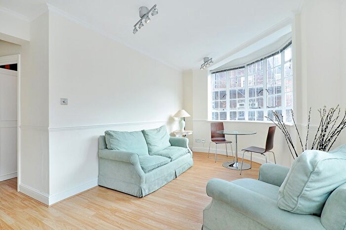 1 Bedroom Flat To Rent In Chelsea Cloisters, Sloane Avenue, Kensington And Chelsea, London, SW3