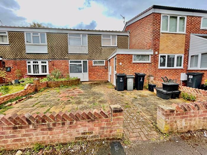 3 Bedroom Terraced House To Rent In Islandsmead, Swindon, SN3