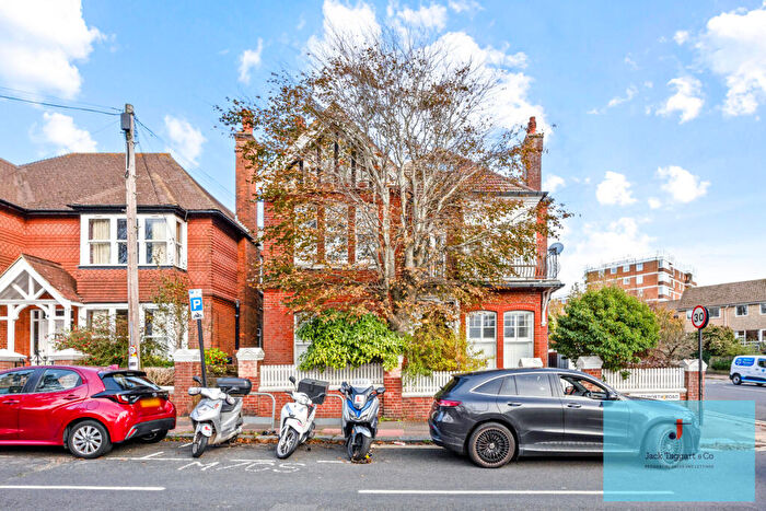 1 Bedroom Flat For Sale In Chatsworth Road, Brighton, BN1