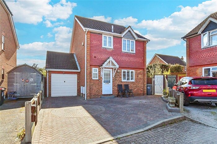 3 Bedroom Detached House For Sale In Long Reach Close, Whitstable, Kent, CT5