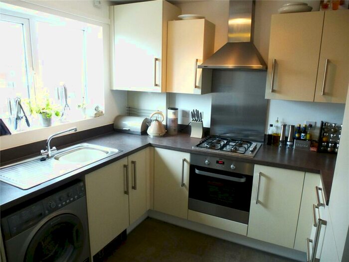 2 Bedroom Apartment To Rent In Cutforth Way, Romsey, Hampshire, SO51