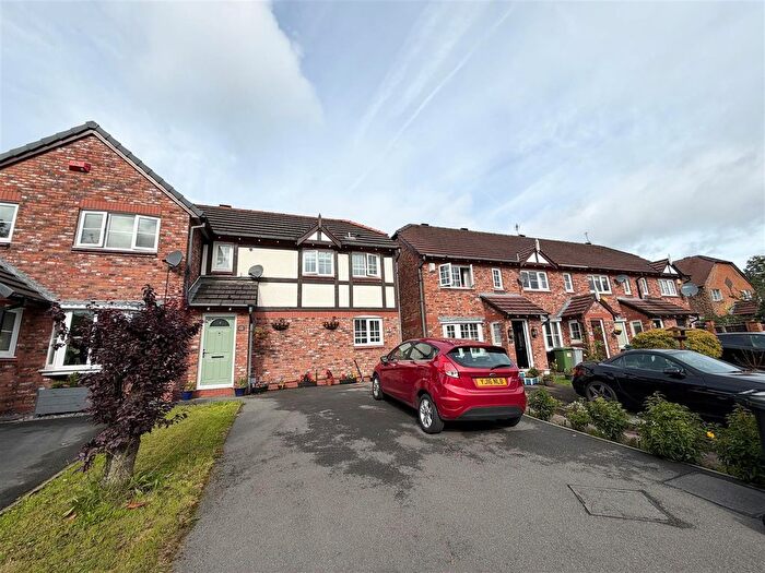 2 Bedroom Property To Rent In Home Farm Avenue, Macclesfield, SK10
