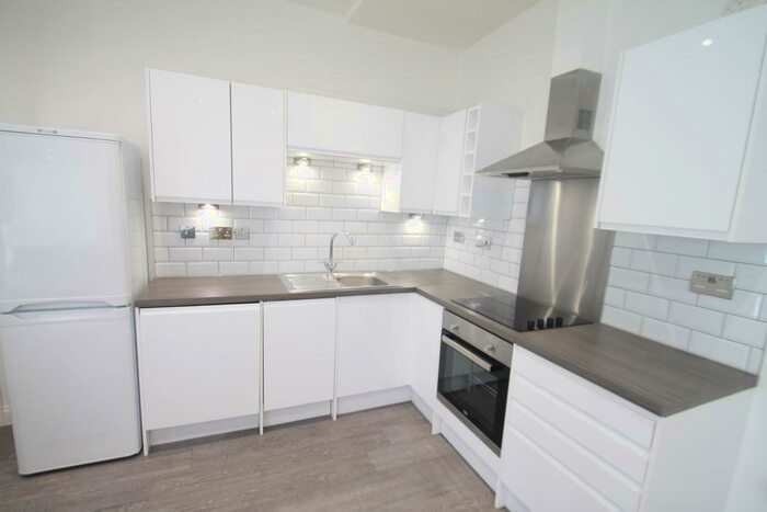 2 Bedroom Flat To Rent In King Street, Luton, LU1