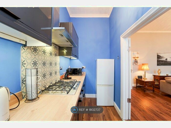 2 Bedroom Flat To Rent In South Road, Weston Super Mare, BS23