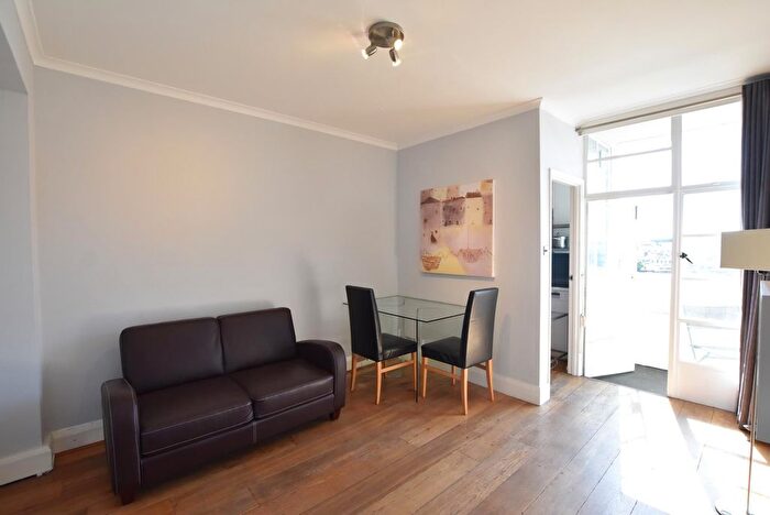 1 Bedroom Flat To Rent In Sloane Avenue Mansions, Sloane Avenue, London, SW3