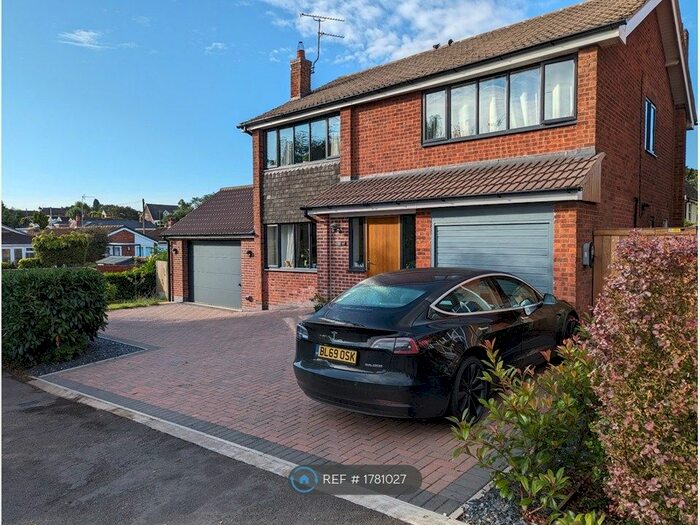 4 Bedroom Detached House To Rent In St Michael's Drive, Leicestershire, DE12