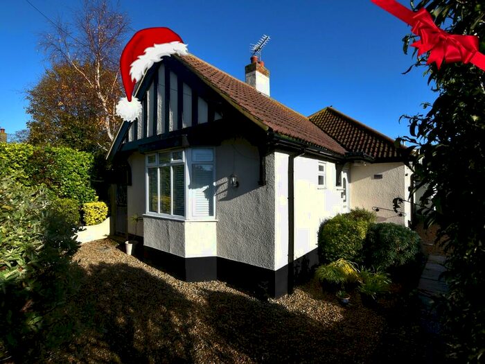 3 Bedroom Detached Bungalow To Rent In Dane Road, Birchington, CT7