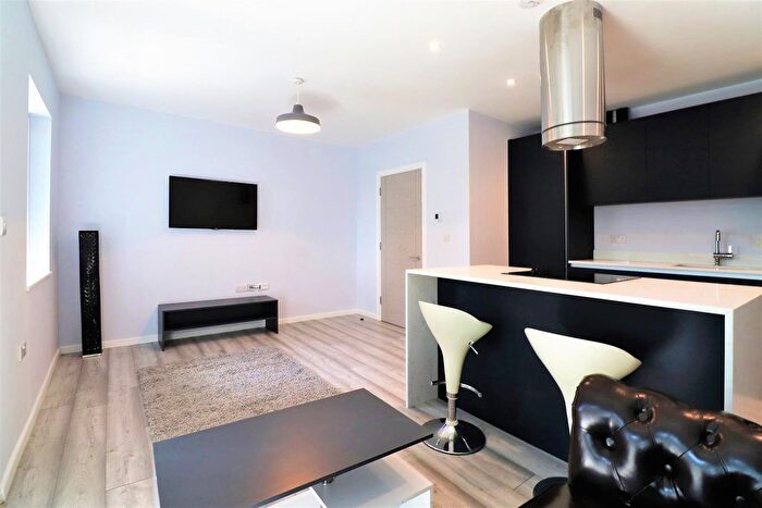 2 Bedroom Flat To Rent In Welling High Street, Welling, DA16