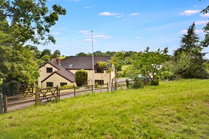 5 Bedroom Detached House For Sale In Dents Lane, Hartpury, Gloucestershire, GL19