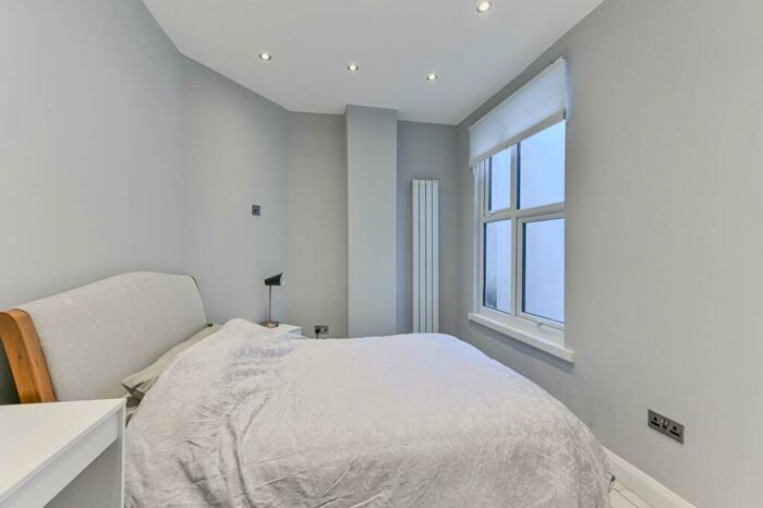 1 Bedroom Flat For Sale In London Road, Croydon, CR0