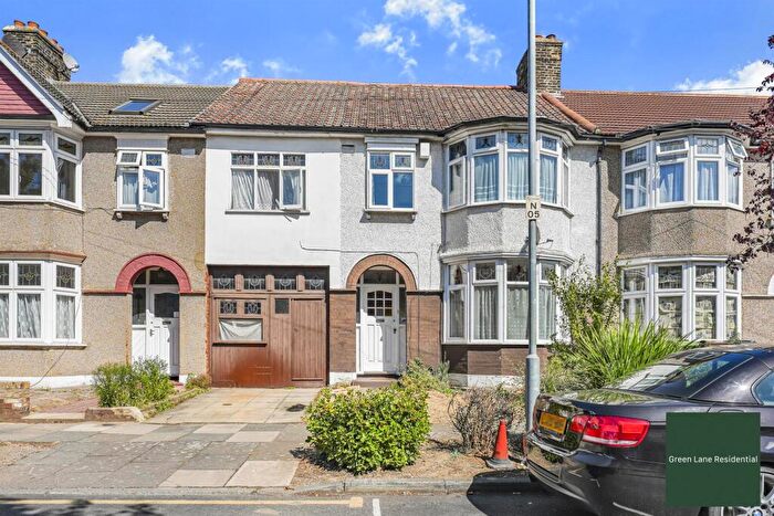5 Bedroom House For Sale In Netherfield Gardens, Barking, IG11