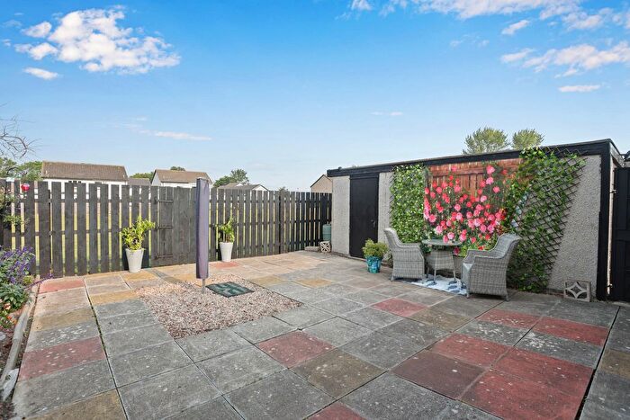 2 Bedroom Semi-detached Bungalow For Sale In Cleikiminfield, Newcraighall, Edinburgh, EH15