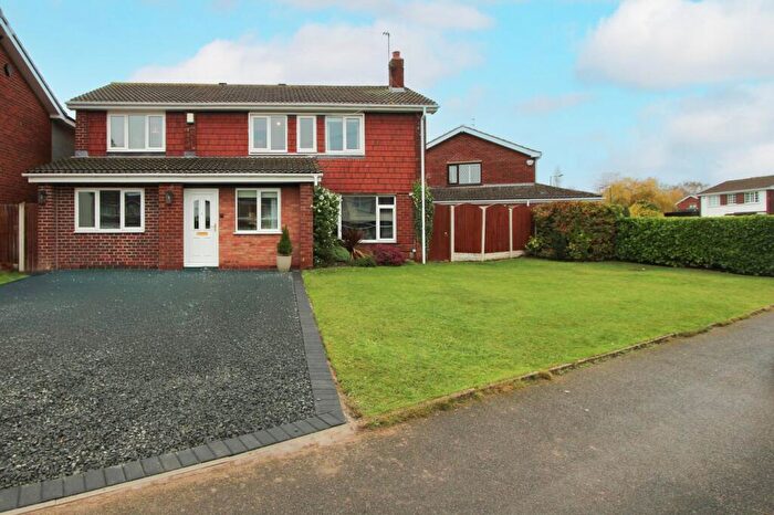 4 Bedroom Detached House For Sale In Checkstone Avenue, Bessacarr, Doncaster, DN4
