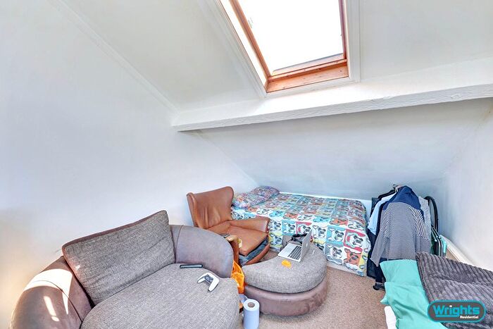 1 Bedroom Flat To Rent In Lymore Gardens, Bath, BA2