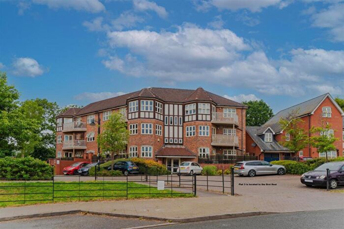 2 Bedroom Flat For Sale In Bayston Road, Kings Heath, Birmingham, B14