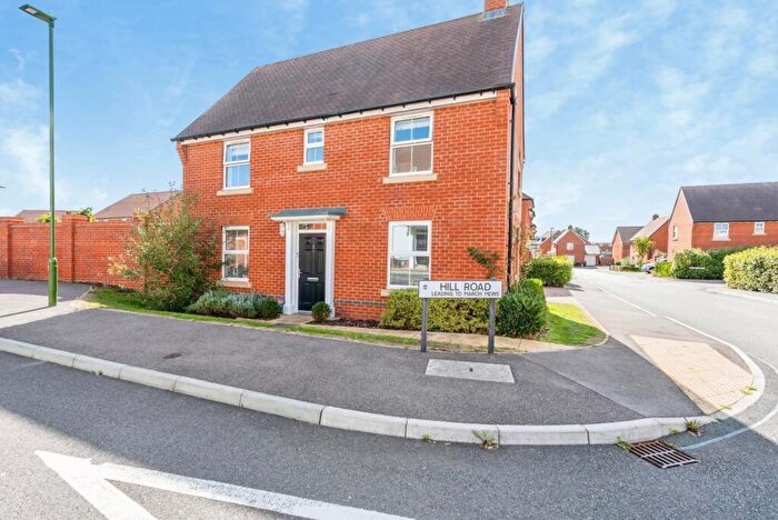 3 Bedroom Detached House For Sale In Hill Road, Westhampnett, Chichester, West Sussex, PO18