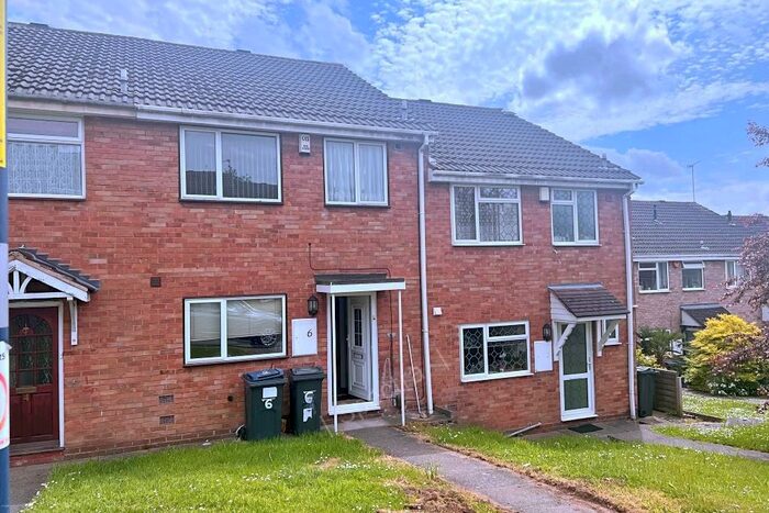 3 Bedroom Terraced House To Rent In Stirchley, B30