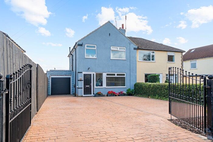 3 Bedroom Semi Detached House For Sale In Forest Avenue, Harrogate, HG2