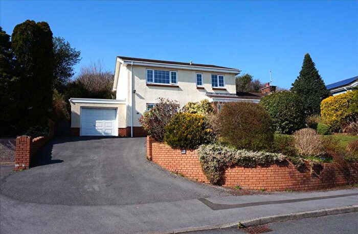 3 Bedroom Detached House For Sale In Brodawel, Llannon, Llanelli, SA14
