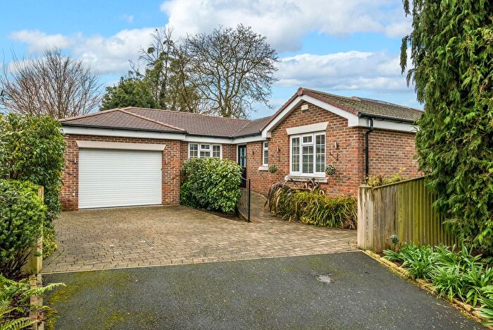 2 Bedroom Bungalow For Sale In Russington Road, Shepperton, TW17