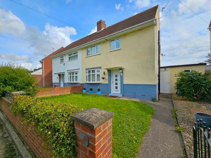 3 Bedroom Semi-Detached House To Rent In Ash Avenue, Newcastle Upon Tyne, NE13