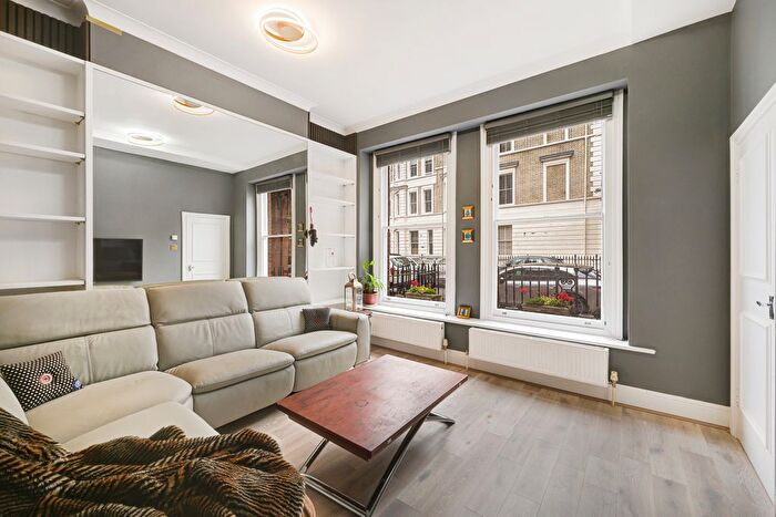 2 Bedroom Flat To Rent In Courtfield Road, South Kensington, SW7