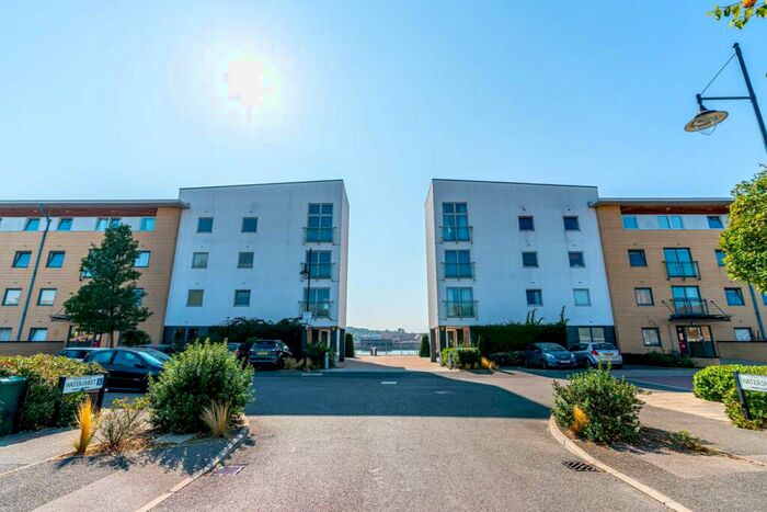 2 Bedroom Apartment To Rent In Watersmeet, St. Mary`s Island, Chatham, Kent, ME4