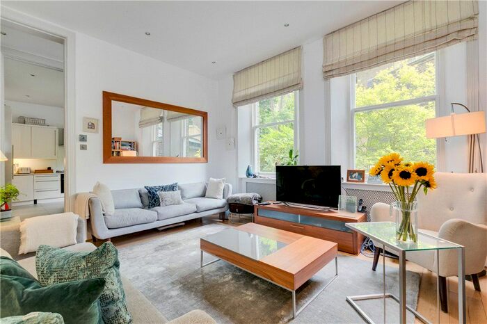 3 Bedroom Flat To Rent In Barkston Gardens, Earls Court, London, SW5