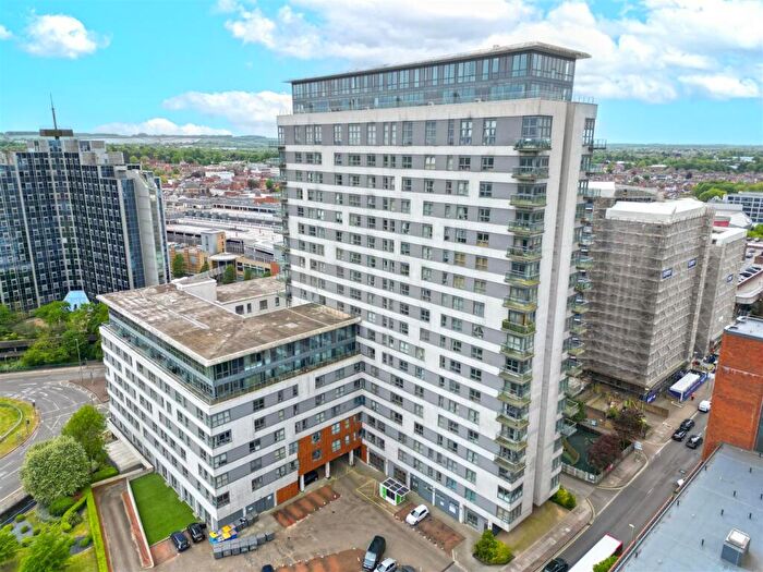 1 Bedroom Apartment To Rent In Skyline Plaza, Alencon Link, Basingstoke, RG21