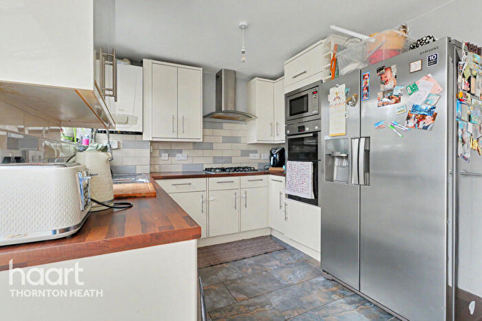 4 Bedroom End Of Terrace House For Sale In Abbotts Road, Mitcham, CR4