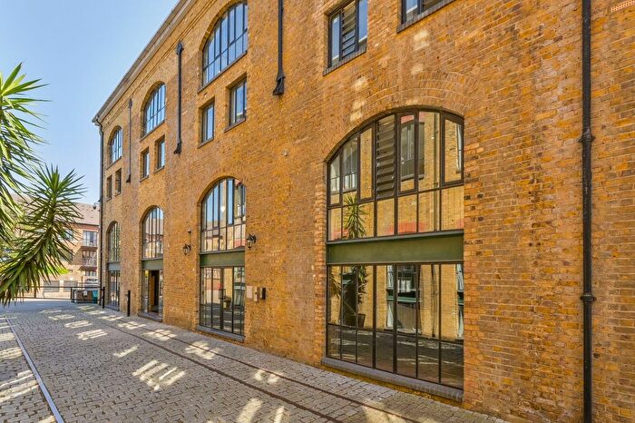 1 Bedroom Flat For Sale In Burrells Wharf Square, Isle Of Dogs, London, E14