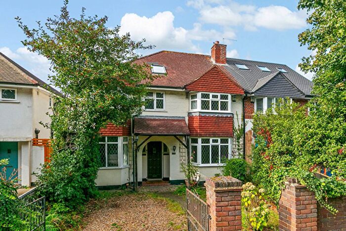 5 Bedroom Semi-Detached House For Sale In Staines Road, Twickenham, TW2