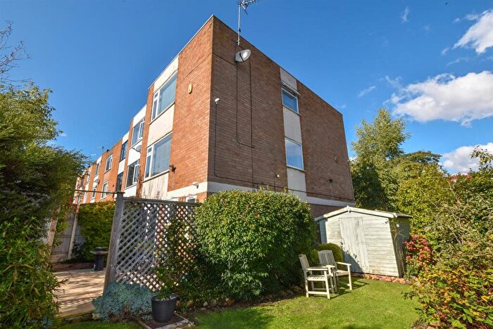 4 Bedroom Town House For Sale In Galtres Park, Bebington, CH63