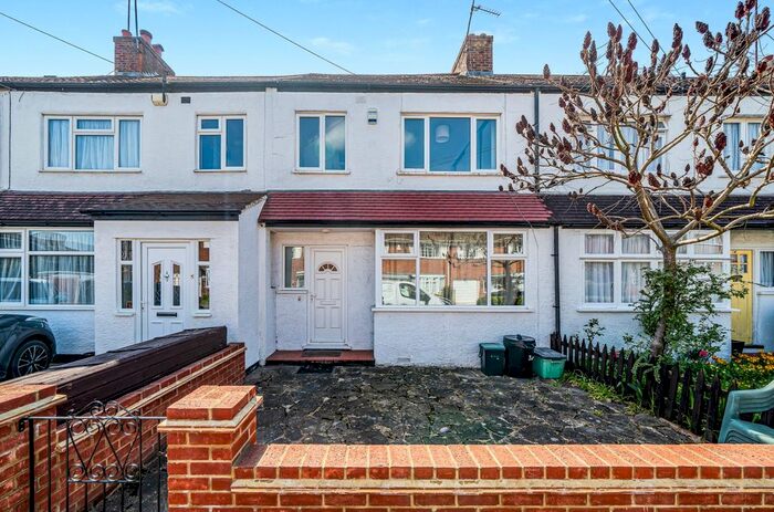 3 Bedroom Terraced House To Rent In Kings Road, Farnborough, Orpington, BR6