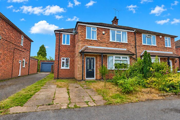 4 Bedroom Semi-Detached House For Sale In Brockhurst Avenue, Burbage, LE10