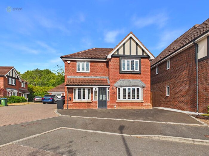 4 Bedroom Detached House For Sale In Martyn Smith Close, Great Barr, Birmingham, B43